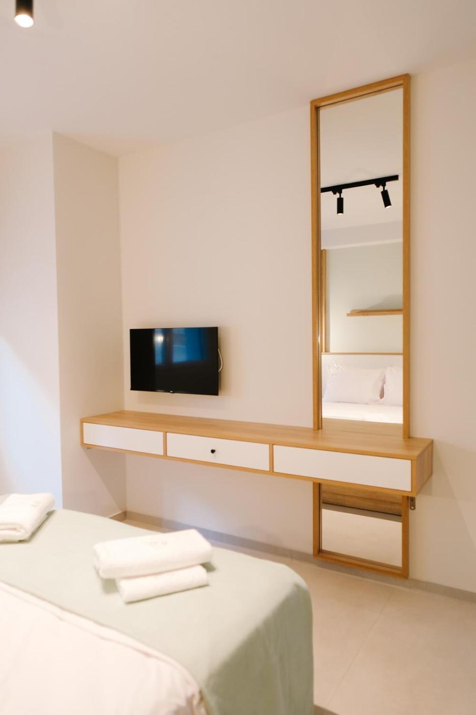 Aquarama Suites Nea Iraklitsa Buitenkant foto